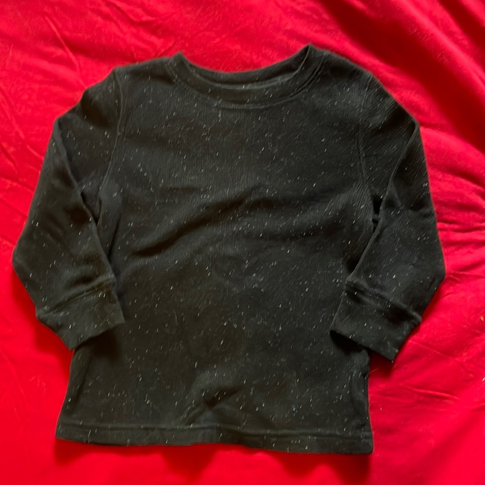 3 for $6 bundle and offer 😉 Heather Black Long Sleeve Shirt